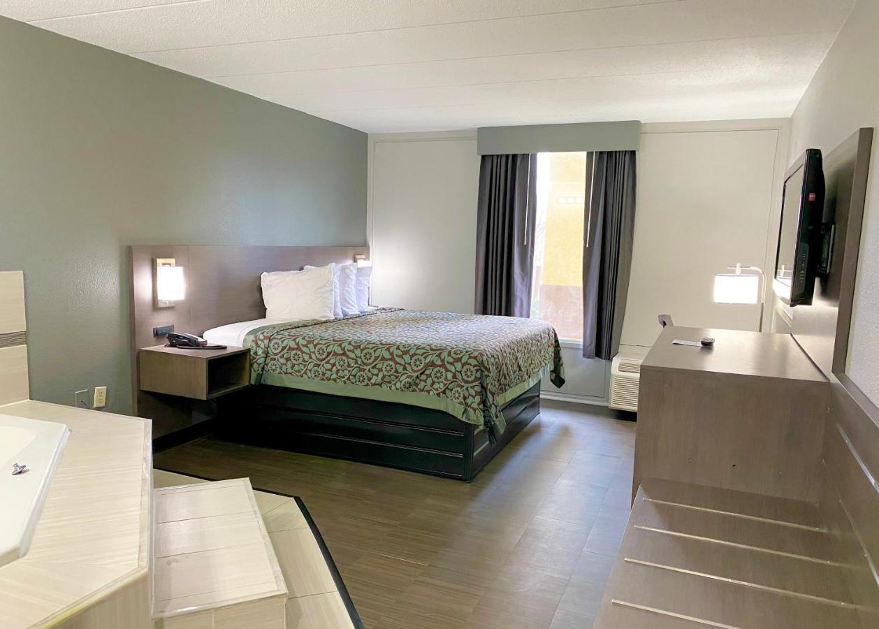 Days Inn By Wyndham Sharonville Exteriér fotografie