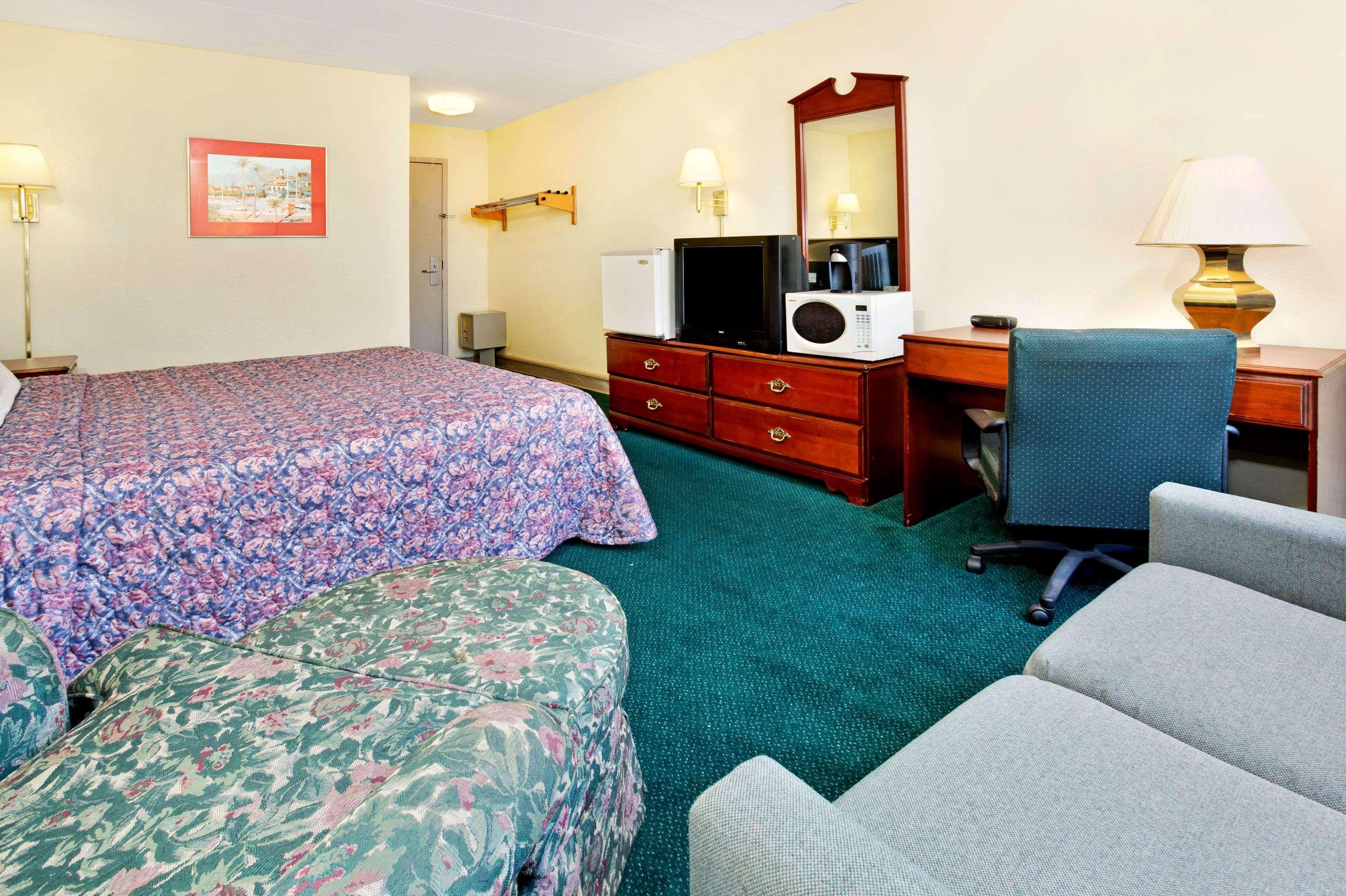 Days Inn By Wyndham Sharonville Exteriér fotografie