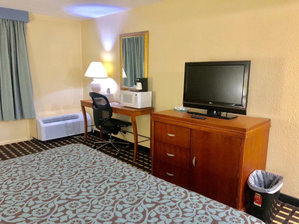 Days Inn By Wyndham Sharonville Exteriér fotografie