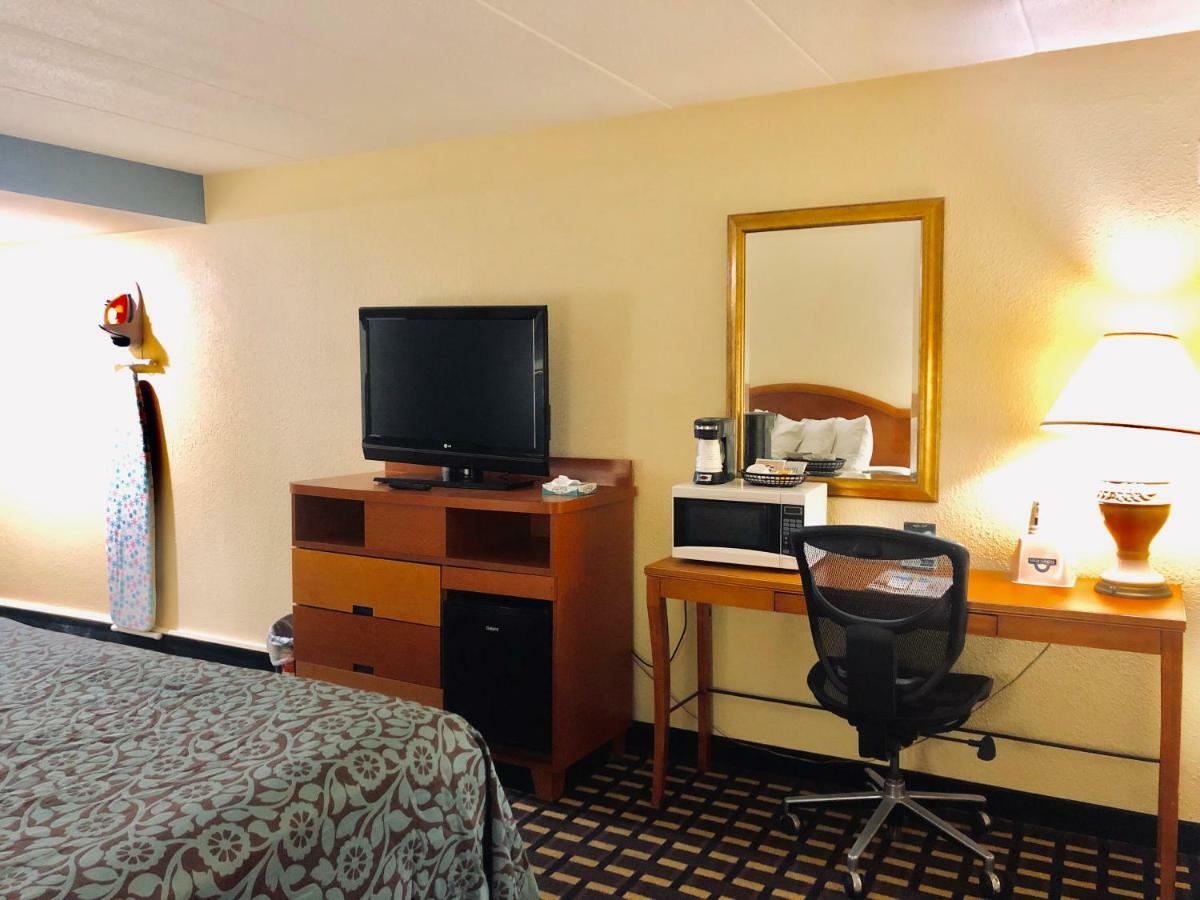 Days Inn By Wyndham Sharonville Exteriér fotografie